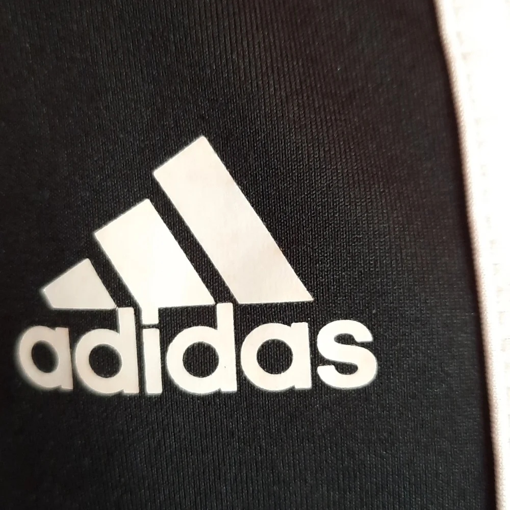 adidas size medium